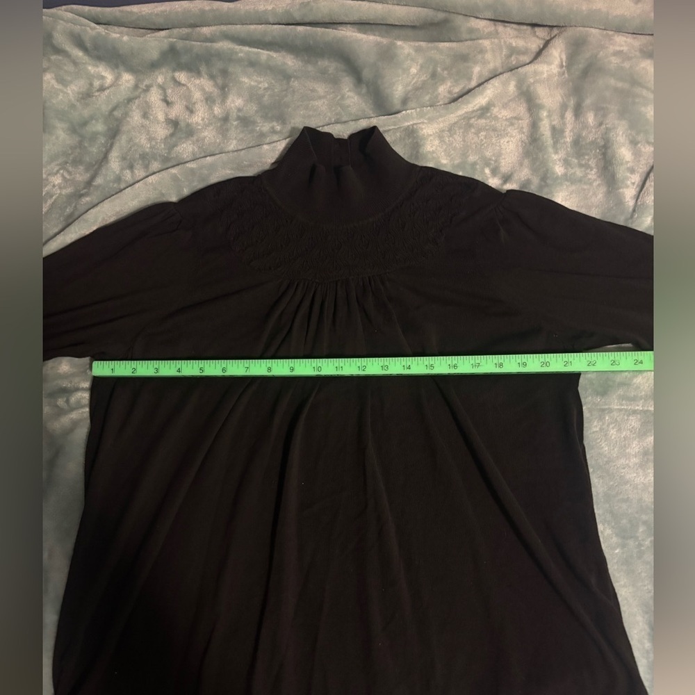 Women’s Apt 9 Sweater. Size 2XL black. Buttons and designs long sleeve knit - Picture 10 of 12
